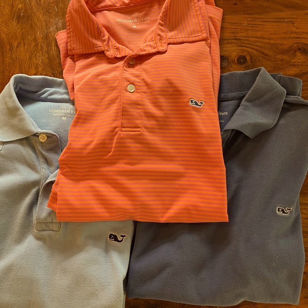 Lot of 3 Vineyard Vines short sleeve polos medium